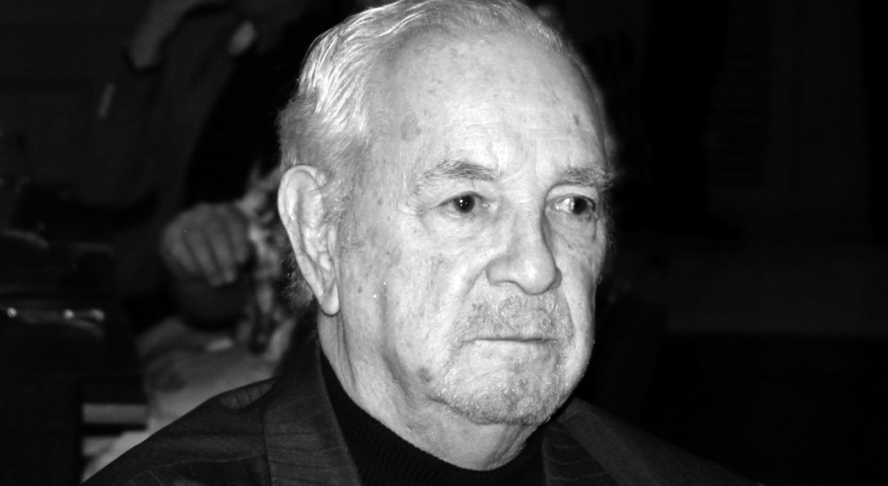 Dr. Roberto Antônio Carneiro